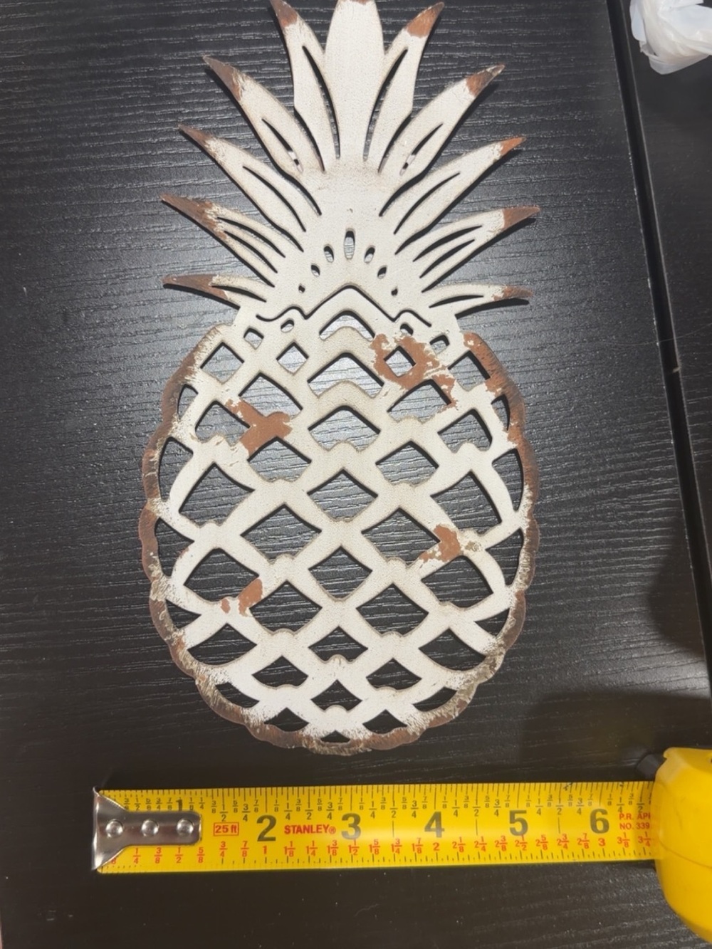 White Distressed Pineapple Metal Wall Decor - Unbranded